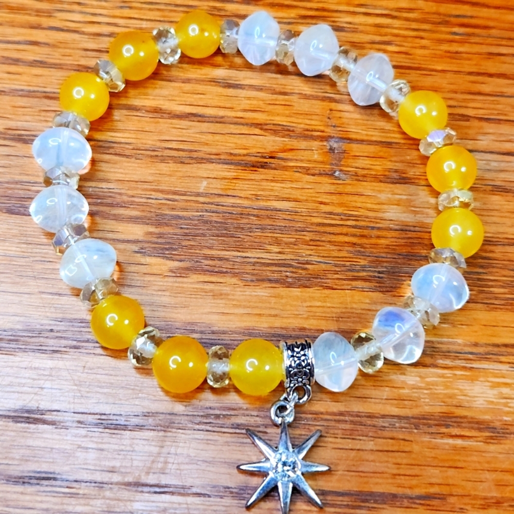 NWT Elegant Yellow Carnelian and Moonstone with silver charm Stretch Bracelet